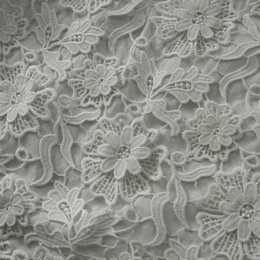J. McLaughlin White Floral Lace Blouse - Picture 3 of 10